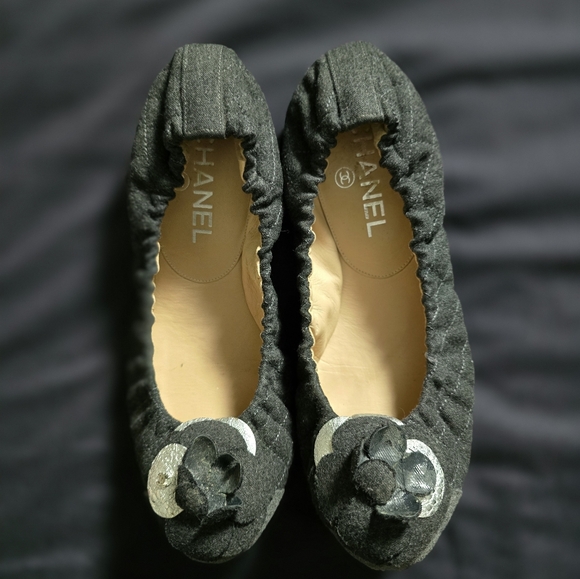Chanel flats - Picture 1 of 4